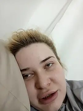 EllsaJean  online show from 7, 5, 2026