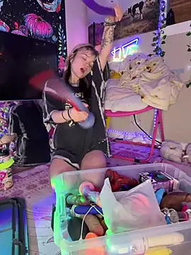 Cutiepiespanks online show from 16, 12, 2025