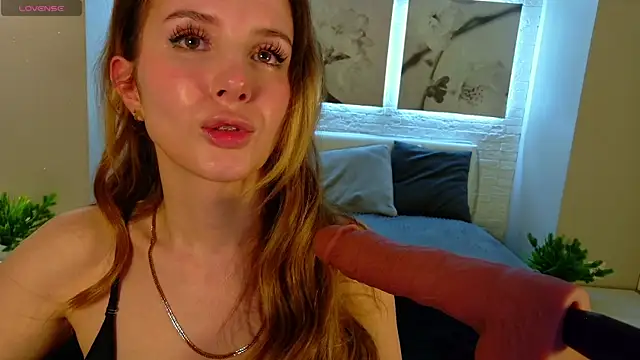 Snapshot of Betty_June chatting on 24, 5, 2026 Betty June online show from 24, 5, 2026