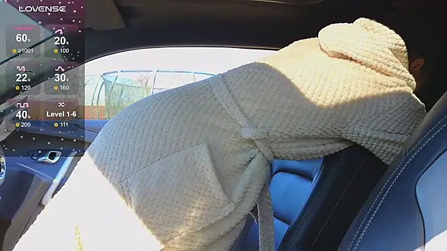 Misss Vikk online show from 22, 4, 2026