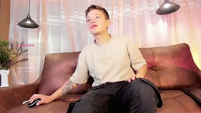 Snapshot of Tim_wolf chatting on 17, 10, 2025 Tim wolf online show from 17, 10, 2025