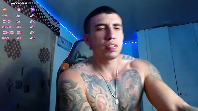 Snapshot of Adam_Hudsond chatting on 21, 11, 2025 Adam Hudsond online show from 21, 11, 2025