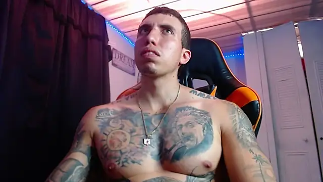 Snapshot of Adam_Hudsond chatting on 1, 11, 2025 Adam Hudsond online show from 1, 11, 2025