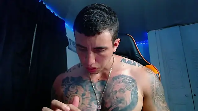 Snapshot of Adam_Hudsond chatting on 29, 10, 2025 Adam Hudsond online show from 29, 10, 2025