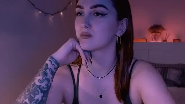 LilyFarey online show from 18, 1, 2025