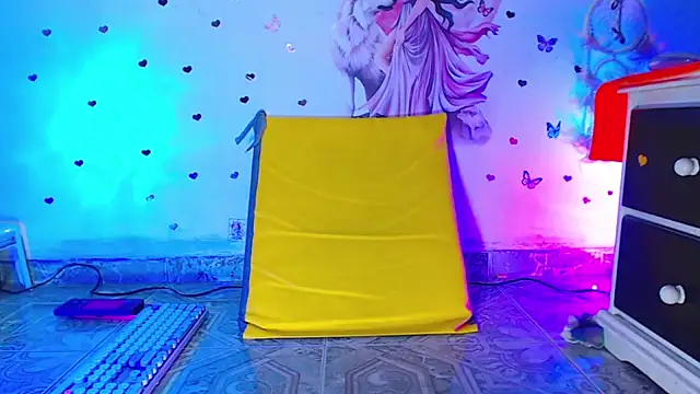 oliviarodriguez2u online show from 8, 11, 2025