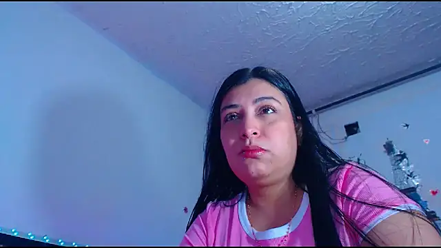 Snapshot of oliviarodriguez2u chatting on 9, 5, 2026 oliviarodriguez2u online show from 9, 5, 2026
