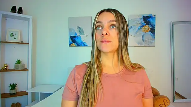 Isabella Harley online show from 10, 3, 2026