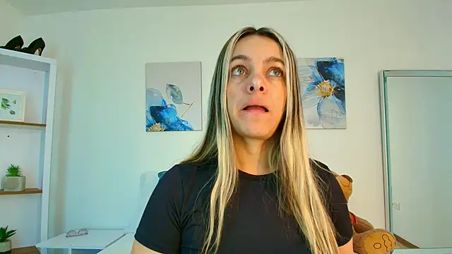 Isabella Harley online show from 28, 2, 2026