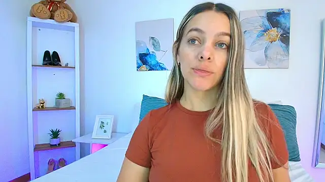 Isabella Harley online show from 14, 4, 2026