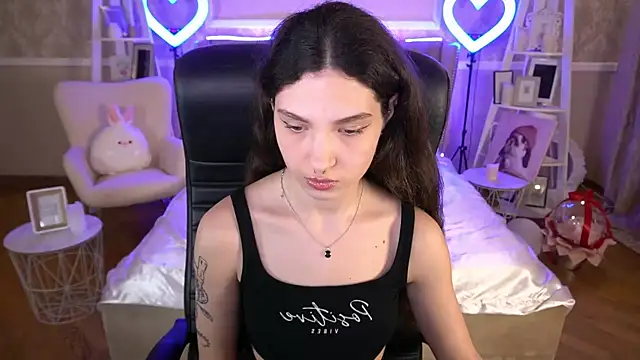 BabyFlowerr online show from 16, 3, 2025