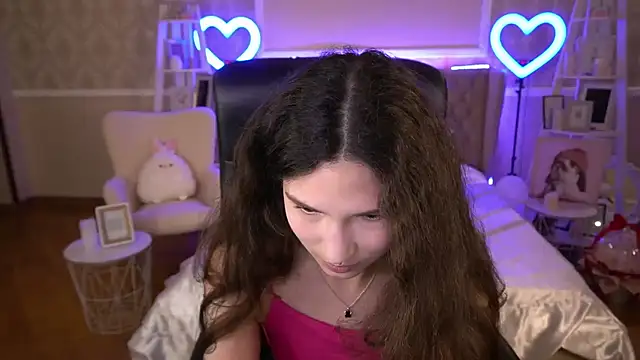 BabyFlowerr online show from 3, 3, 2025