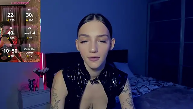 SophieCatty online show from 3, 12, 2025