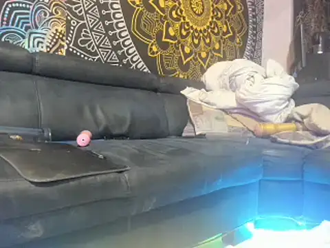 Snapshot of slankecrosdresser chatting on 11, 12, 2024 slankecrosdresser online show from 11, 12, 2024