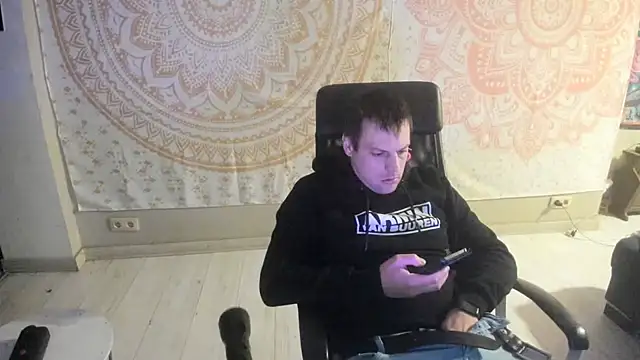 Snapshot of slankecrosdresser chatting on 27, 9, 2025 slankecrosdresser online show from 27, 9, 2025