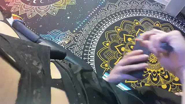 Snapshot of slankecrosdresser chatting on 2, 10, 2025 slankecrosdresser online show from 2, 10, 2025