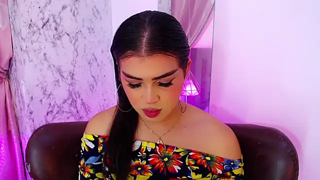 Alexandra Hornny online show from 11, 3, 2025