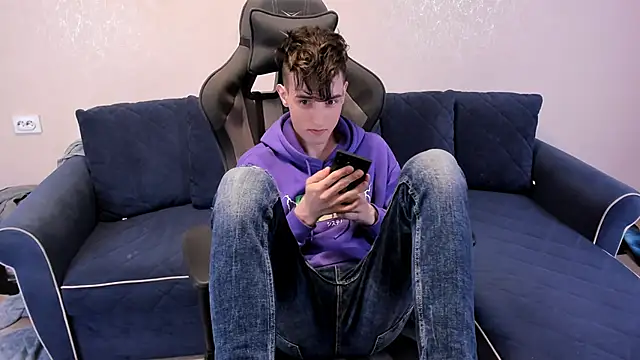 Snapshot of James_Mills chatting on 28, 10, 2025 James Mills online show from 28, 10, 2025