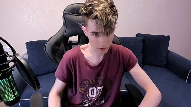 Snapshot of James_Mills chatting on 7, 11, 2025 James Mills online show from 7, 11, 2025