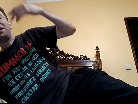 White rabbit  online show from 12, 11, 2025