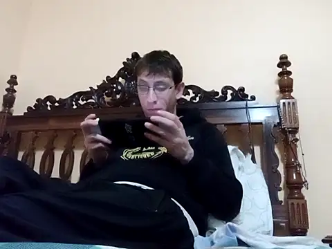 Snapshot of White_rabbit_ chatting on 13, 2, 2025 White rabbit online show from 13, 2, 2025