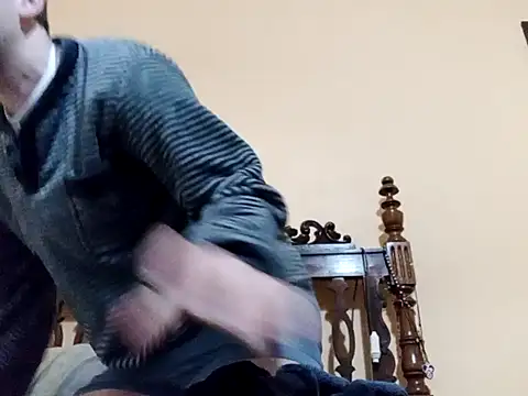 Snapshot of White_rabbit_ chatting on 5, 2, 2025 White rabbit online show from 5, 2, 2025