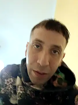 Snapshot of White_rabbit_ chatting on 25, 10, 2025 White rabbit online show from 25, 10, 2025