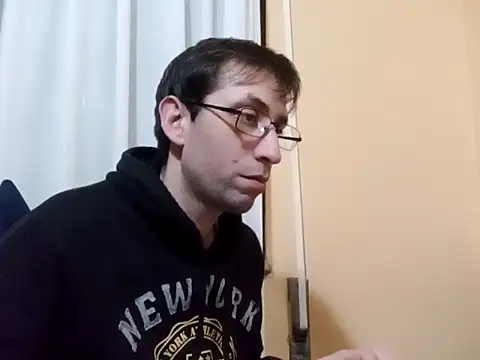 Snapshot of White_rabbit_ chatting on 13, 3, 2025 White rabbit online show from 13, 3, 2025