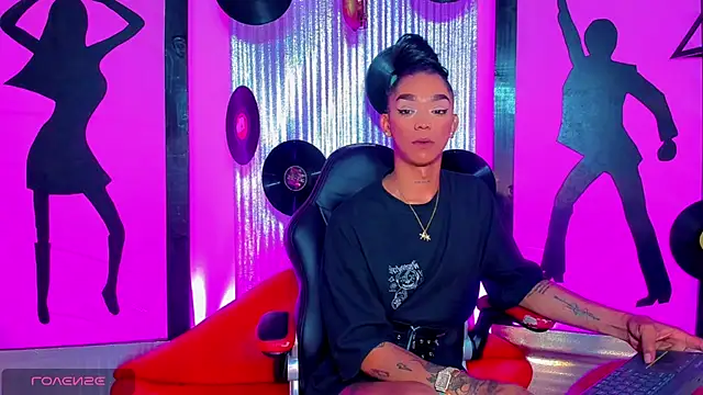 nickyminach  online show from 24, 3, 2026