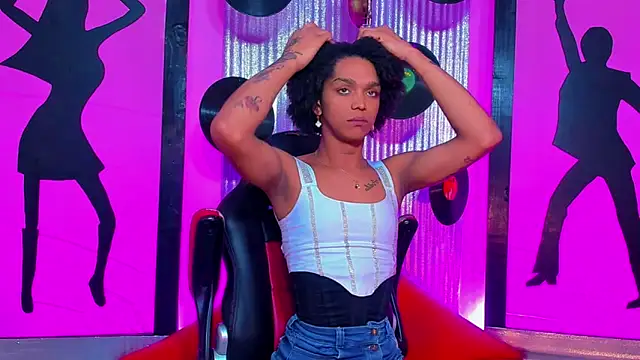 nickyminach  online show from 20, 4, 2026