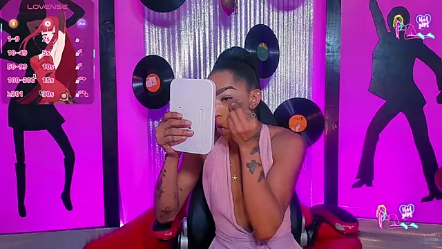 nickyminach  online show from 26, 3, 2026