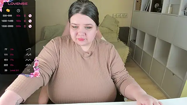 PlumPie online show from 14, 12, 2025