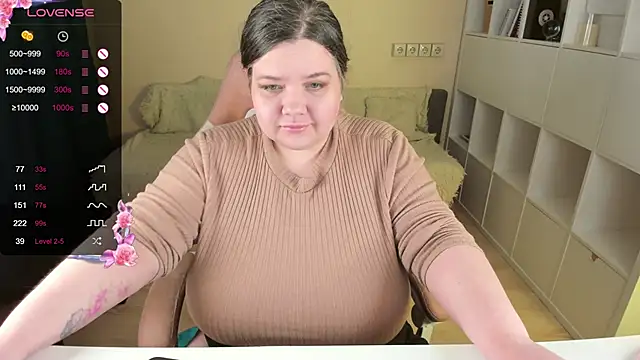 Snapshot of PlumPie chatting on 31, 10, 2025 PlumPie online show from 31, 10, 2025