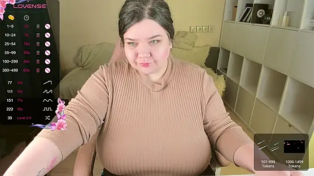 Snapshot of PlumPie chatting on 13, 9, 2025 PlumPie online show from 13, 9, 2025