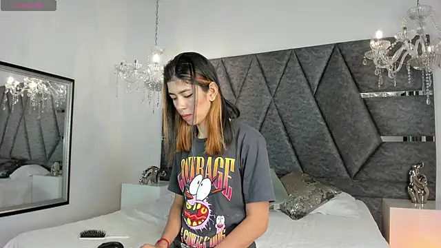 Girl Cherry online show from 11, 3, 2025