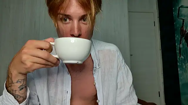 Snapshot of Cryptikov chatting on 4, 7, 2026 Cryptikov online show from 4, 7, 2026