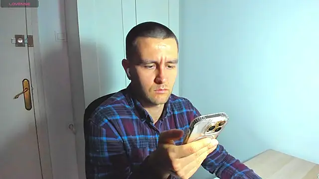 Snapshot of HonestAndrew chatting on 16, 1, 2025 HonestAndrew online show from 16, 1, 2025