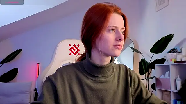 doll lesli online show from 24, 11, 2025