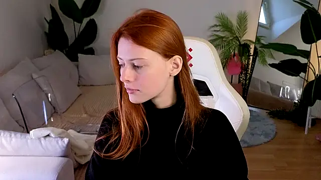 doll lesli online show from 1, 10, 2025