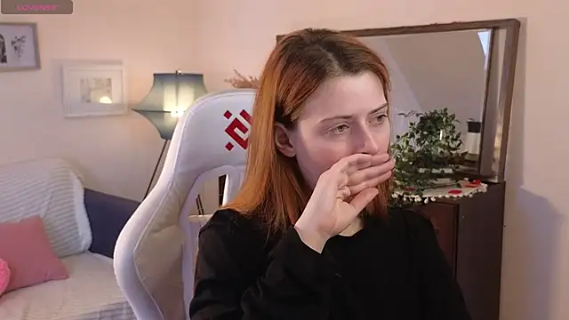 doll lesli online show from 20, 3, 2025