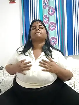 Snapshot of SusanaEshwar chatting on 17, 7, 2026 SusanaEshwar online show from 17, 7, 2026