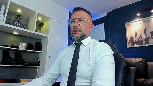 Snapshot of MrFrank_tattoo chatting on 11, 6, 2026 MrFrank tattoo online show from 11, 6, 2026