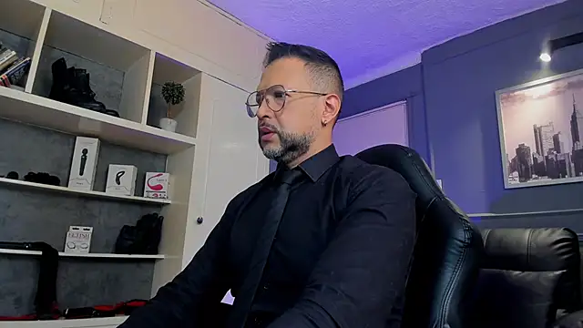 MrFrank tattoo online show from 16, 10, 2025