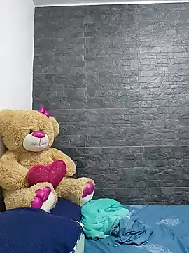 LizzRouse online show from 11, 11, 2025