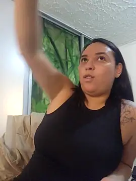 LizzRouse online show from 10, 3, 2026