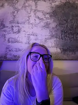 Snapshot of Strongqueen chatting on 18, 1, 2025 Strongqueen online show from 18, 1, 2025