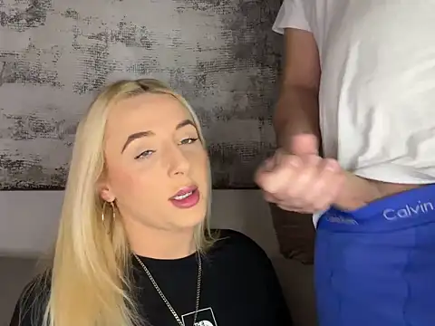 Snapshot of Strongqueen chatting on 20, 1, 2025 Strongqueen online show from 20, 1, 2025