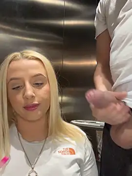 Snapshot of Strongqueen chatting on 11, 1, 2025 Strongqueen online show from 11, 1, 2025