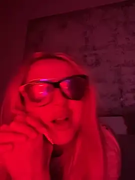 Snapshot of Strongqueen chatting on 16, 1, 2025 Strongqueen online show from 16, 1, 2025