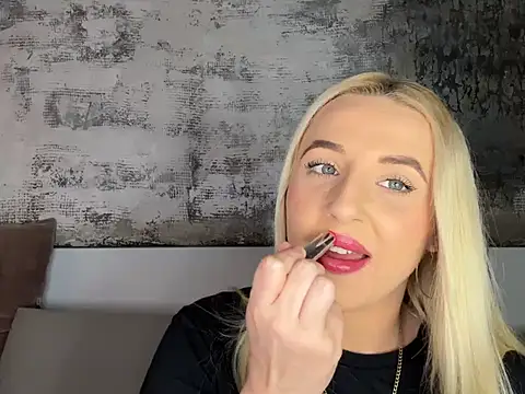 Snapshot of Strongqueen chatting on 20, 1, 2025 Strongqueen online show from 20, 1, 2025